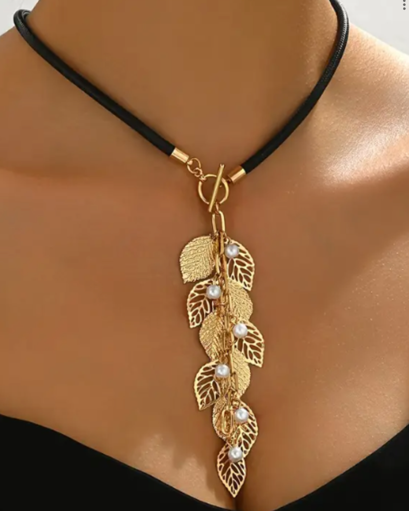 Vintage-Inspired Golden Leaf with Faux Pearl Accents