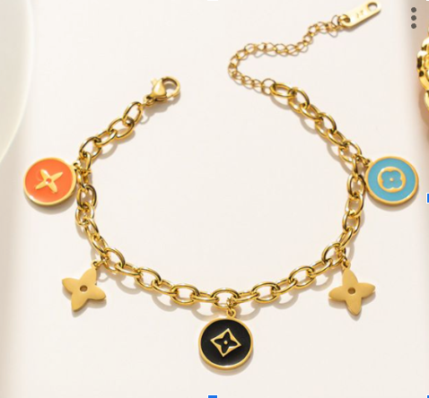 Multilayer Grass Pendant Bracelet Gold